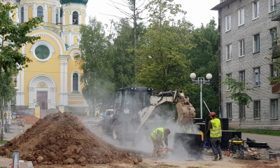 У Павловского собора работа кипит